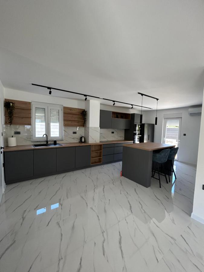 Villa Kety Baška Eksteriør bilde